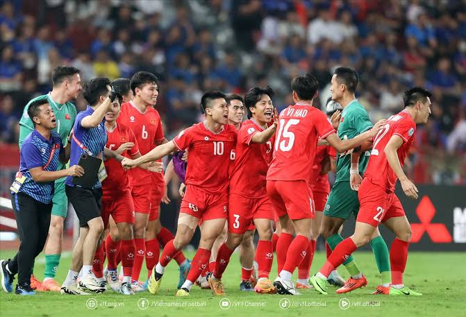 Thứ Hạng Đội Tuyển Bóng Đá Việt Nam Thăng Tiến Vượt Bậc